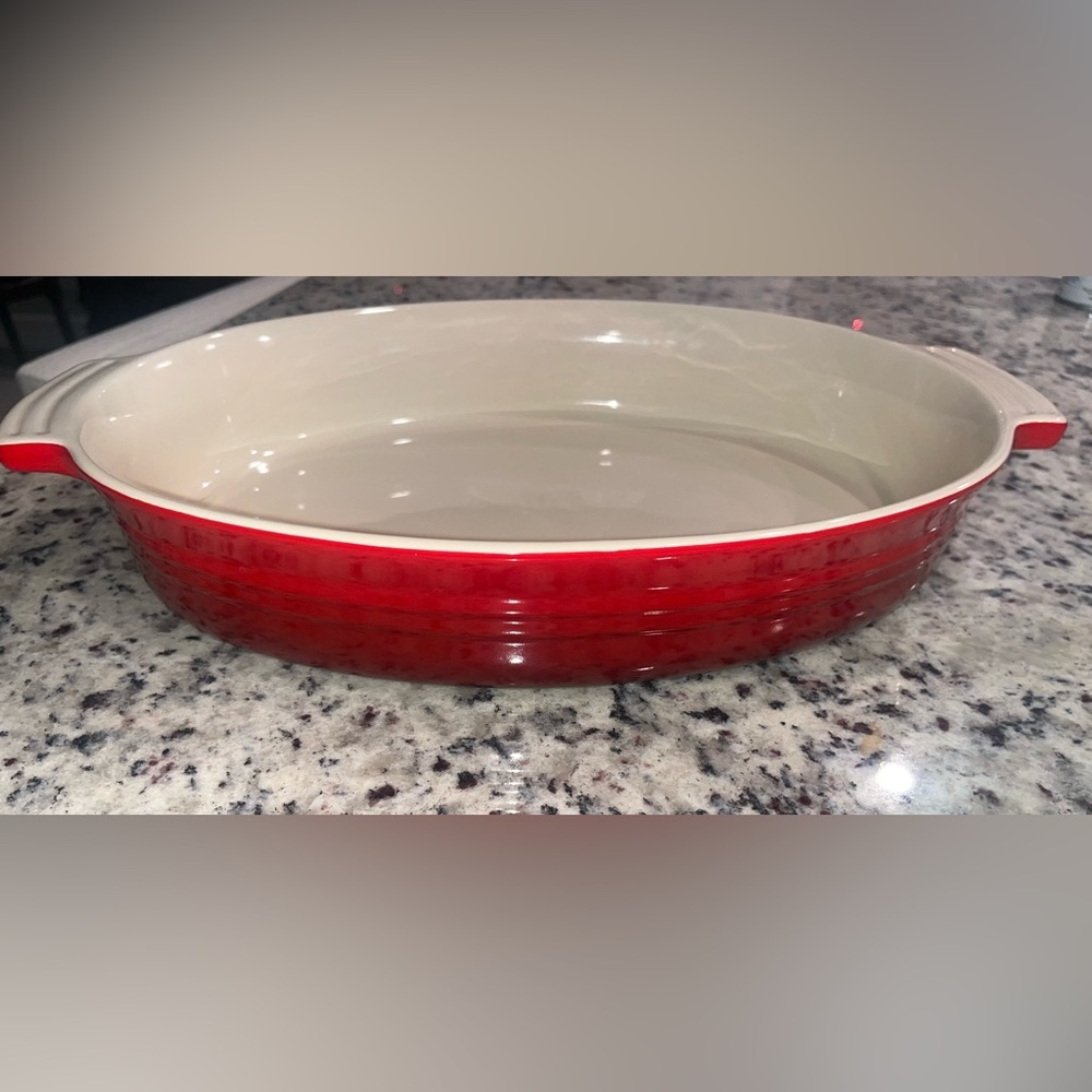 Le Creuset Stoneware Oval Baking Dish